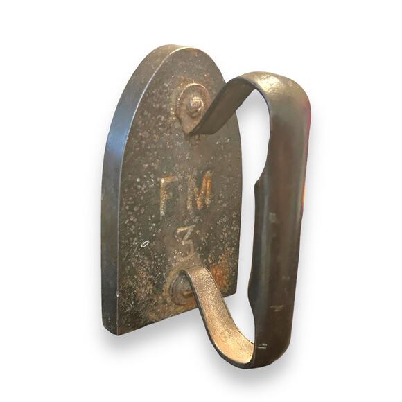 Vintage  “Sad Iron” Flat or Smoothing Iron - Picture 5 of 7